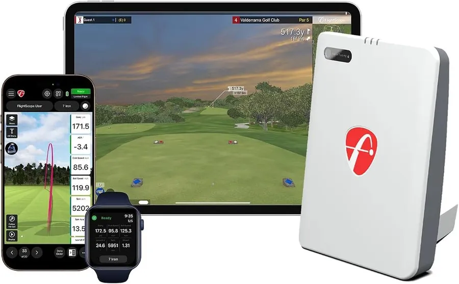 FlightScope Mevo Gen2 portable launch monitor with front-facing camera