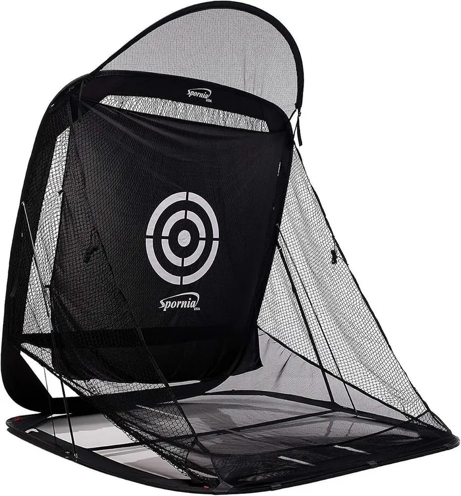 Compact Spornia SPG-5 pop-up golf net with ball return set up indoors